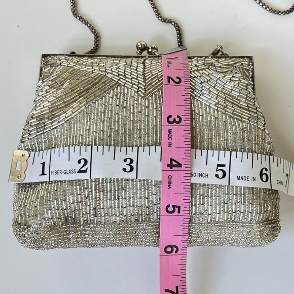 Vintage Magid 1960s Beaded Silver Art Deco Style Kiss-Lock Small Clasp Purse - Picture 8 of 10